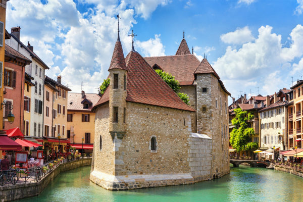 best-of-france-travel-annecy-canal